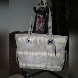 Pre-owned, Great Condition. Calvin Klein Tote Bag.